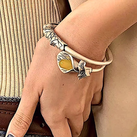 STERLING SILVER HANDMADE VINTAGE JADE FLOWER BANGLE BRACELET - Picture 6 of 13